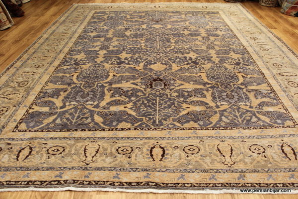 Ushak Rug