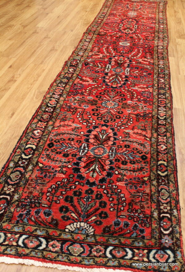 Sarouk - Antique Rug